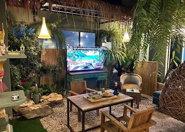 Alloggio in famiglia The Oasis On 8 Cozy Homestay&café *