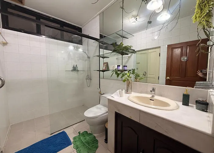 The Oasis On 8 Cozy Homestay&café