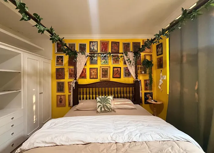 The Oasis On 8 Cozy Homestay&café Bangkok